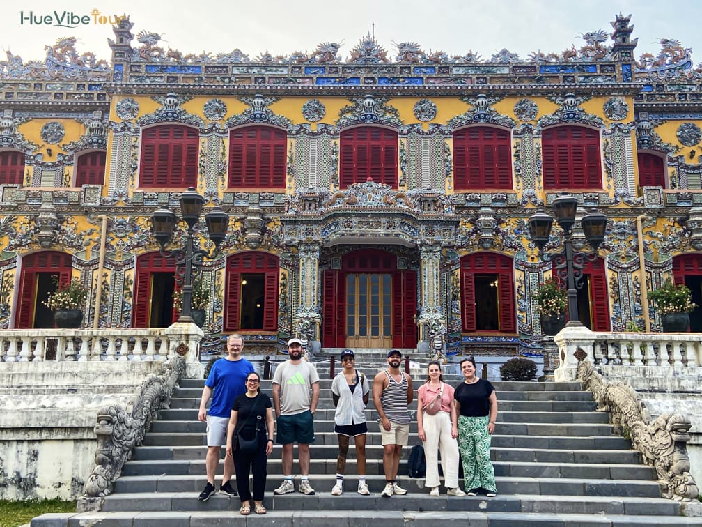 Hue tour photo 42
